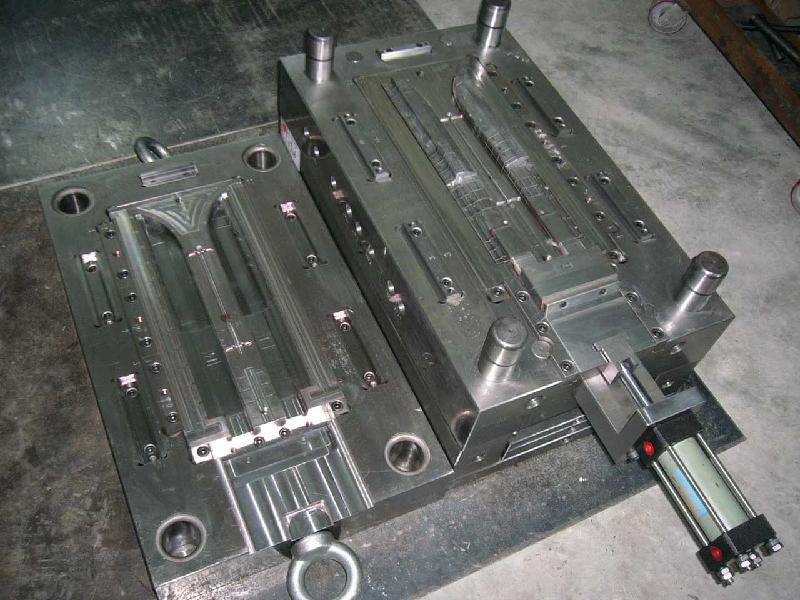 走進(jìn)旭錦，塑膠模具廠家