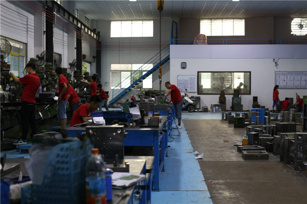 旭錦塑膠模具，注塑模具